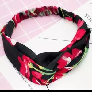 TWIST HEADBAND‎